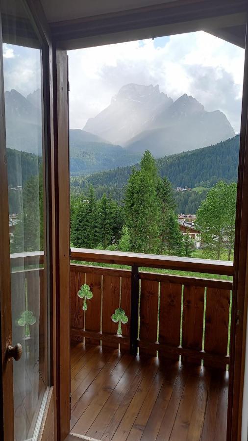 Deliziosa Mansarda Con Vista Dolomiti San Vito di Cadore Exterior foto